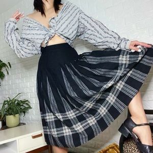 ❌SOLD❌ 1980s wool Pendleton Skirt | pleated skirt